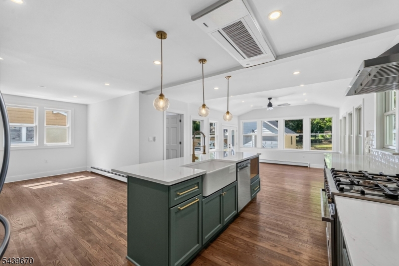 Oak St - Residential