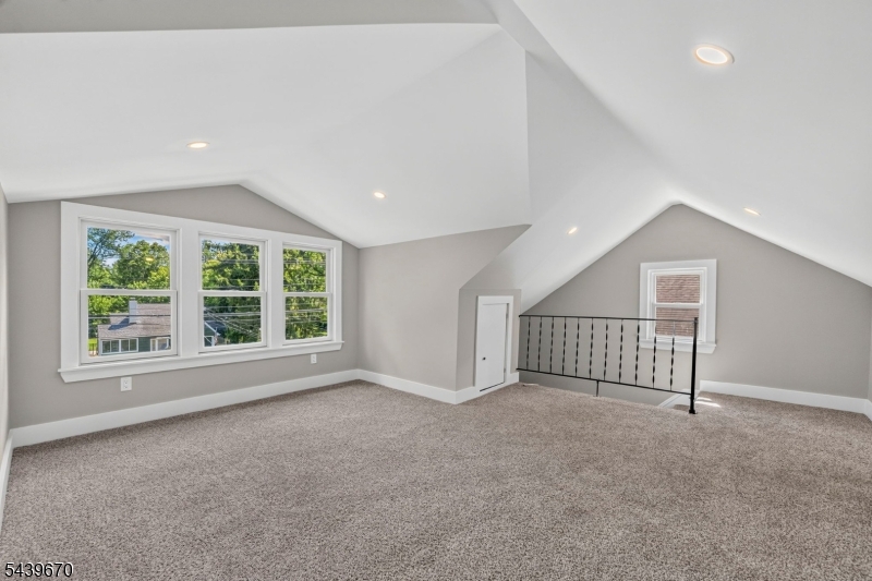 Oak St - Residential