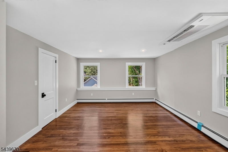 Oak St - Residential