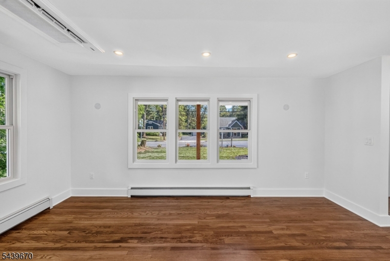 Oak St - Residential