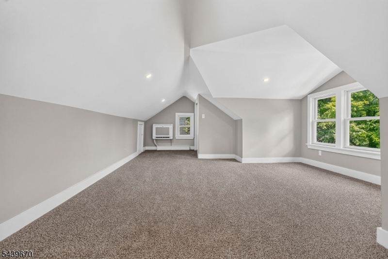 Oak St - Residential