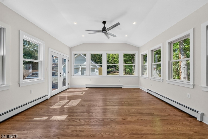 Oak St - Residential