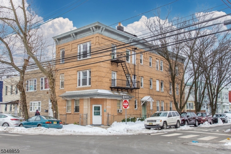 Welcome to this bright and spacious two bedroom condo! This unit features a newer kitchen that opens up to the living room, two bedrooms and an updated bathroom! Centrally located, this condo is near countless shops, restaurants, and other amenities, as well as public transportation, schools, and major highways. Low taxes and low maintenance fees! You don't want to miss this one!