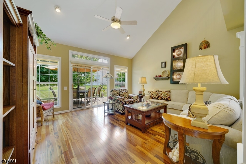 SOMERSET RUN - Residential