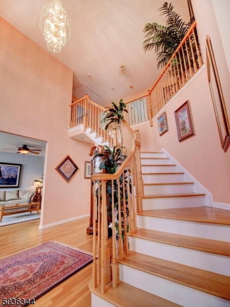 POETS PEAK - Residential