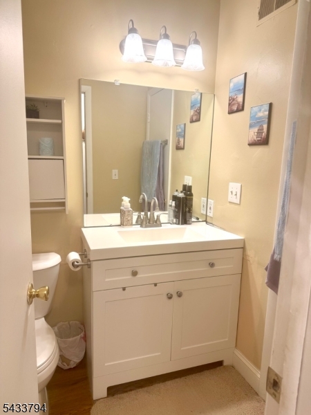 HAMPTON COMMONS - Residential