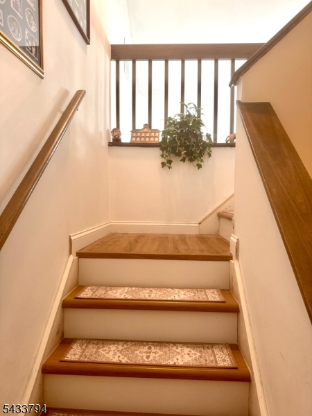HAMPTON COMMONS - Residential