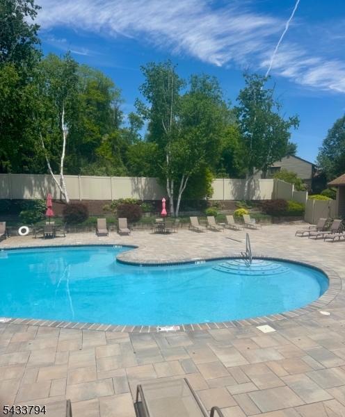 HAMPTON COMMONS - Residential