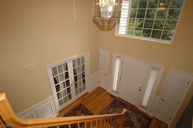 POETS PEAK - Residential