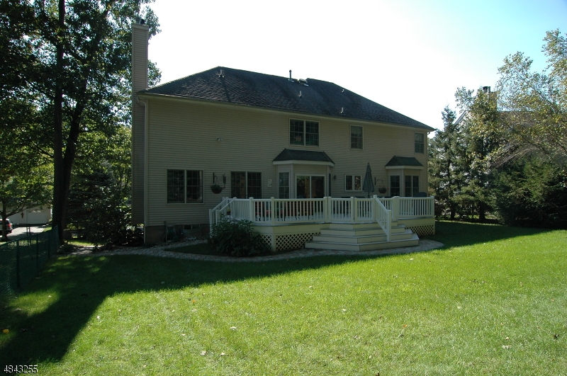 POETS PEAK - Residential