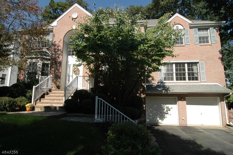 POETS PEAK - Residential