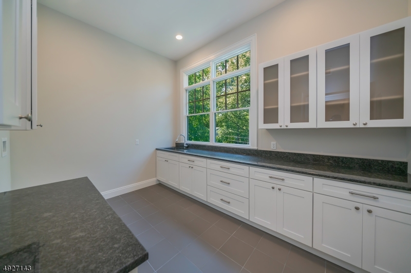 ROLLING HILL - Residential