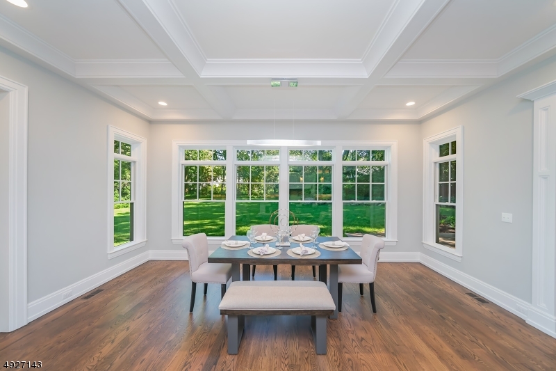 ROLLING HILL - Residential