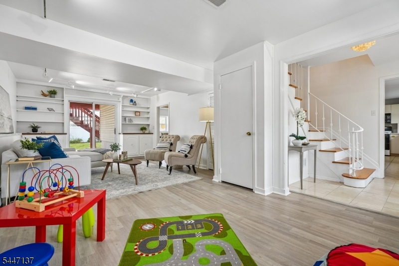 Pleasantdale - Residential