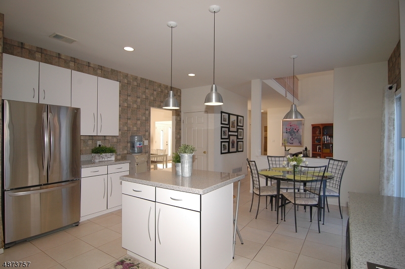 HUNTERS RIDGE - Residential