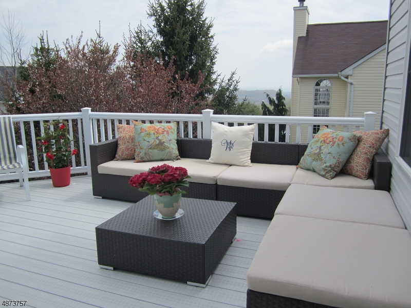 HUNTERS RIDGE - Residential