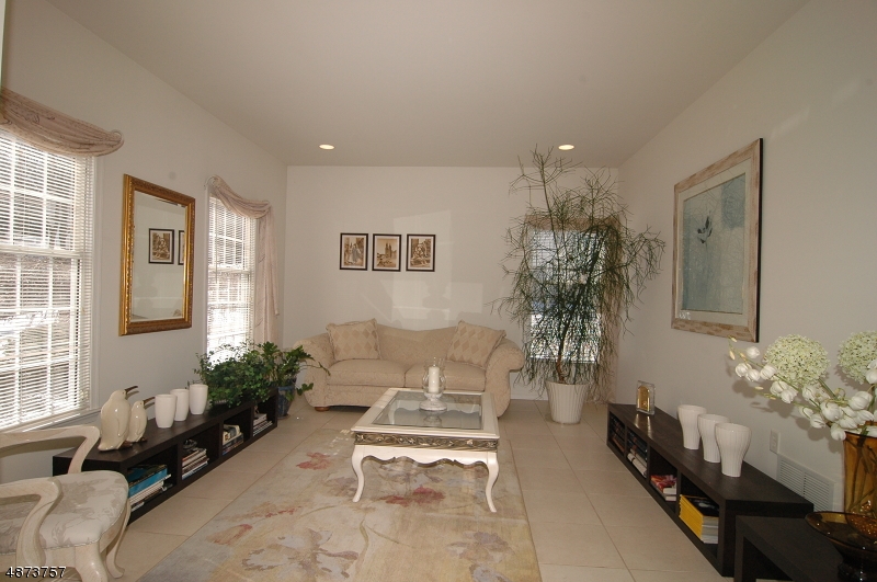 HUNTERS RIDGE - Residential