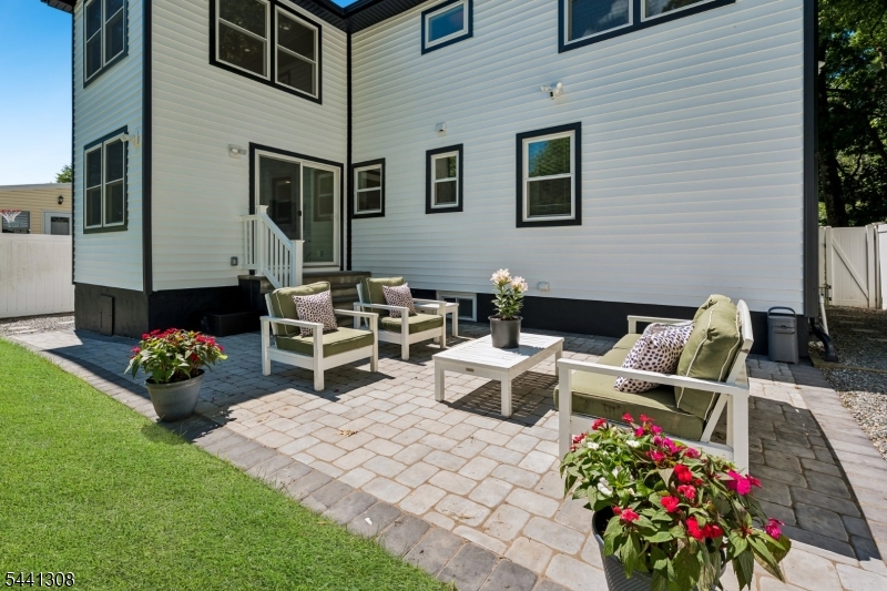 Pleasantdale - Residential