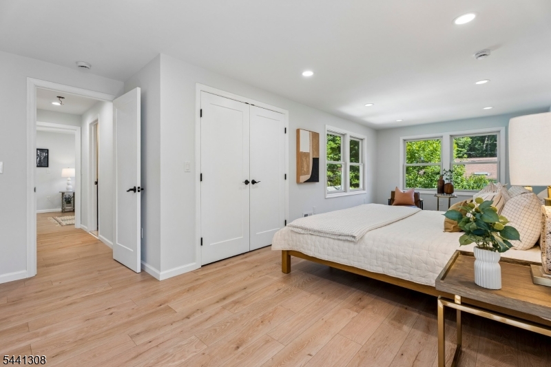 Pleasantdale - Residential