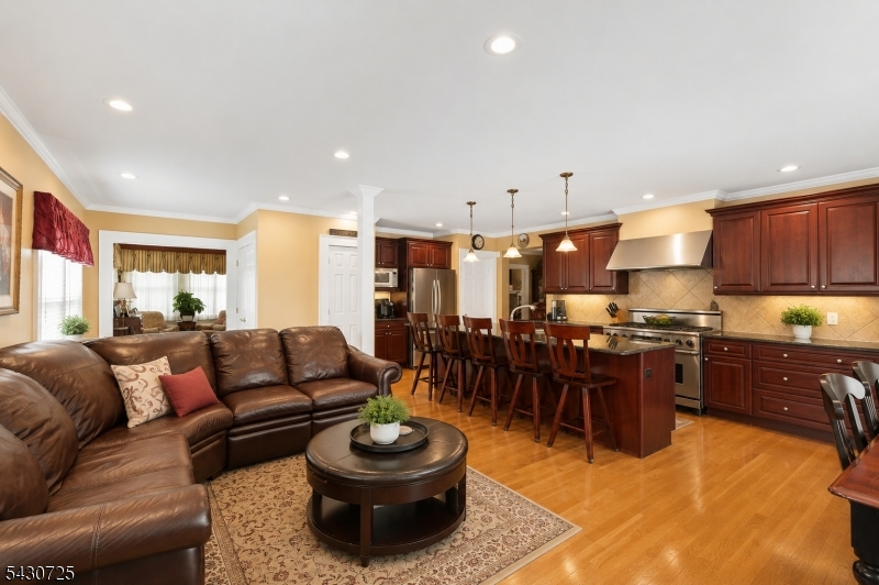 BROOKDALE - Residential