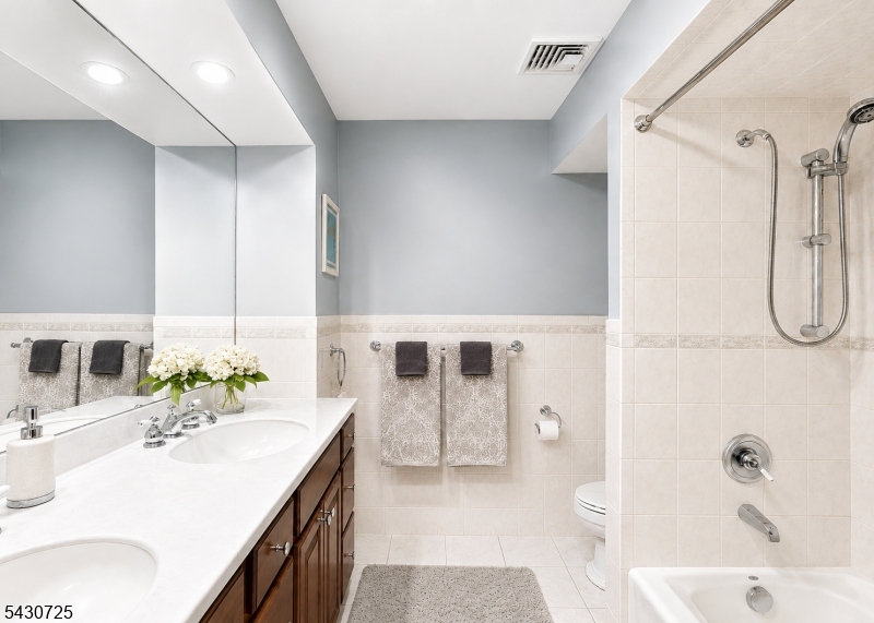 BROOKDALE - Residential