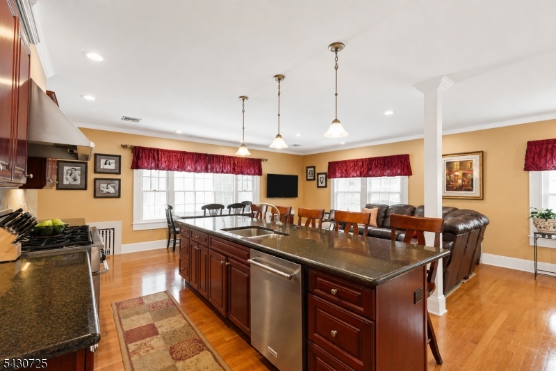BROOKDALE - Residential