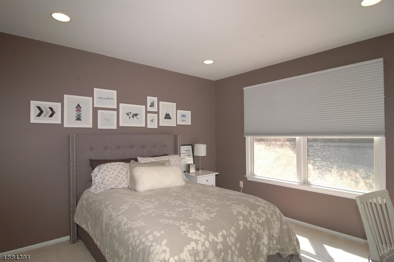 HUNTERS RIDGE - Residential