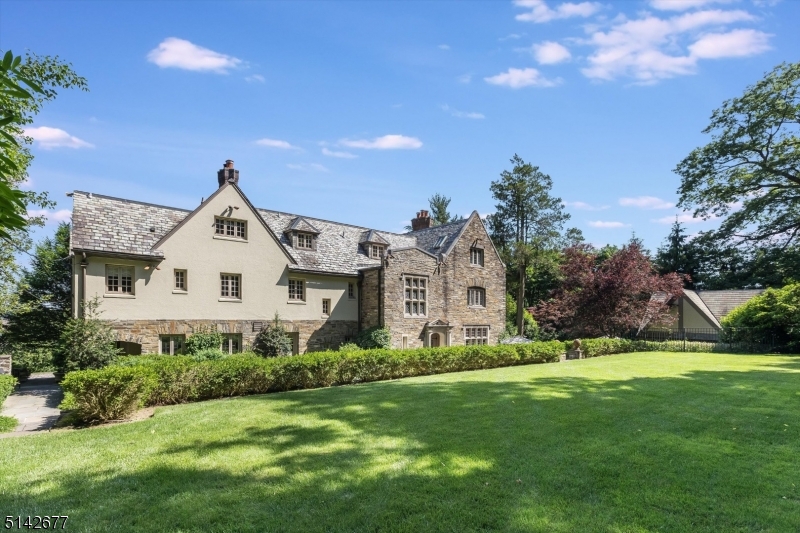 Mountain Historic - Residential