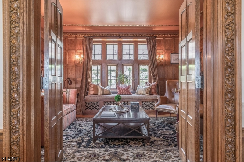 Mountain Historic - Residential