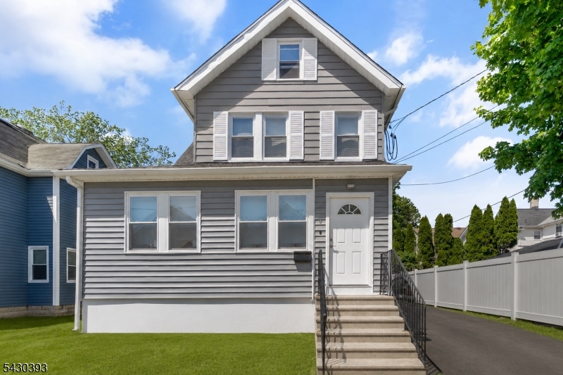 Beautifully renovated and move-in ready, this Bloomfield home features a brand new kitchen with modern finishes, updated bathrooms, new flooring, fixtures, and mechanics throughout, plus a partially finished basement for extra space. Additional upgrades include a brand new roof, new driveway, and fresh exterior updates that add great curb appeal. Conveniently located near shopping, dining, parks, and transportation.