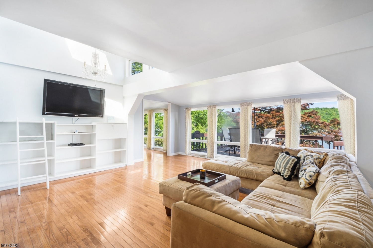 Lakefront - Residential