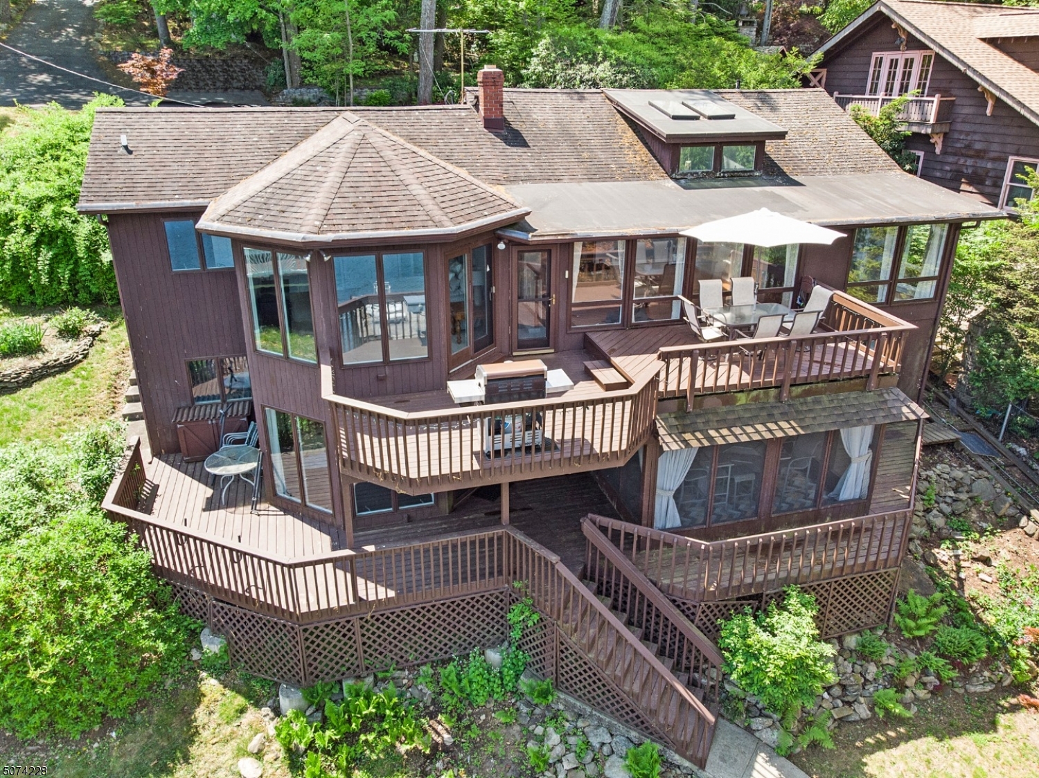 Lakefront - Residential