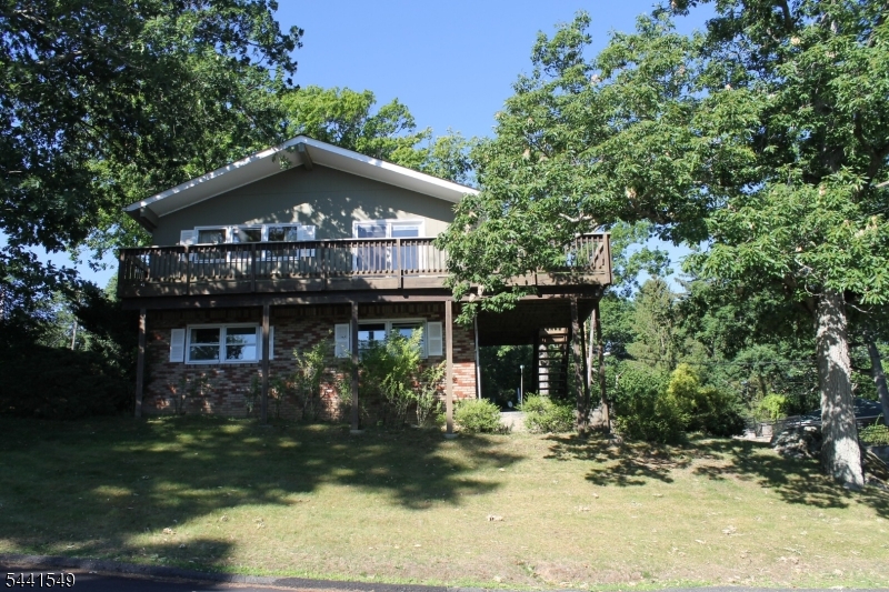 This is a fabulous location.  The views of the water are great.  The neighborhood is peaceful and quiet.  Car traffic is minimal.  The optional beach club is a short walk away.  The home needs lots of work including a total renovation and possible mold/mildew remediation.  This is an estate sale and the estate is selling the home in AS IS condition.  The city water is turned off and will not be turned on due to frozen pipes.  The estate requires all cash contracts only.  Contracts with a mortgage will not be considered.