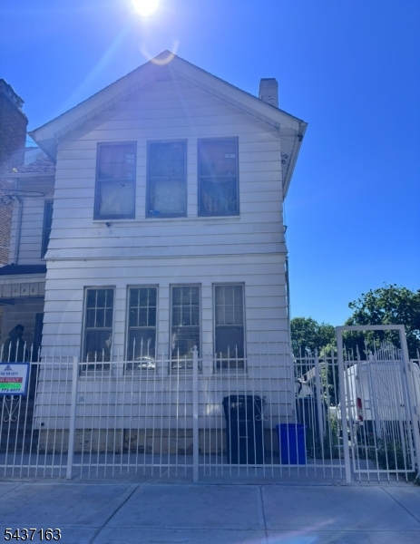 Spacious 2-bedroom, 1 bath apartment freshly painted and it has an extra room that can be used as office space or extra bedroom. One parking space included.Tennant pays for electricity, heat and hot water.Conveniently located near to Maria L Varisco-Rogers Charter school, and Newark school of fashion & Design.