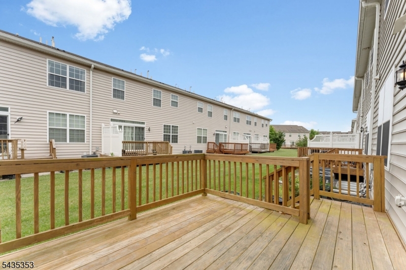 Montgomery Ridge - Residential