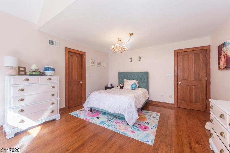 Markham Drive - Residential
