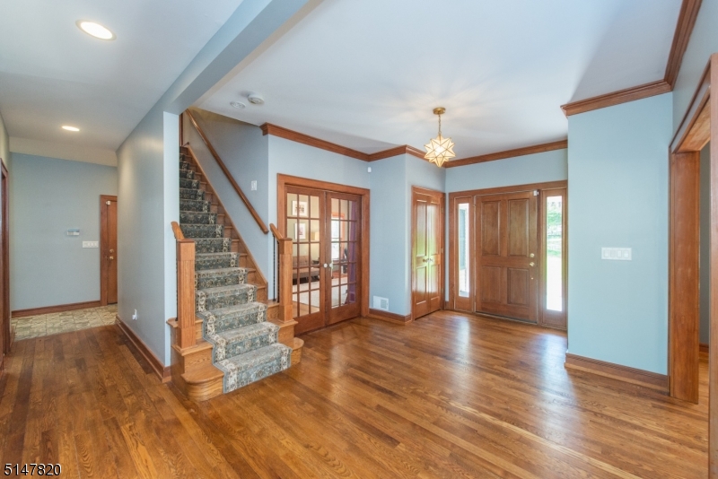 Markham Drive - Residential