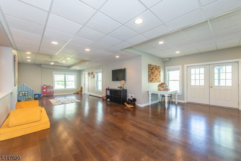 Markham Drive - Residential