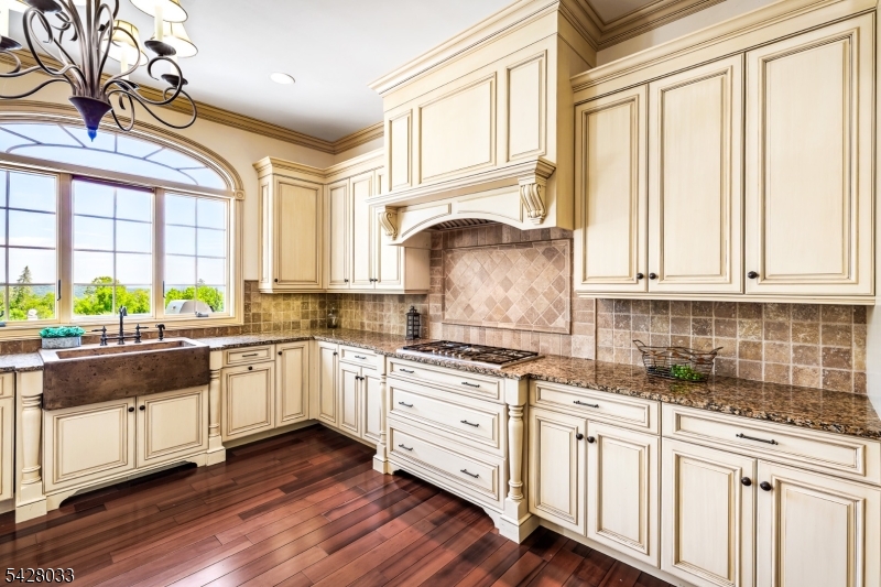 Ashton Woods - Residential