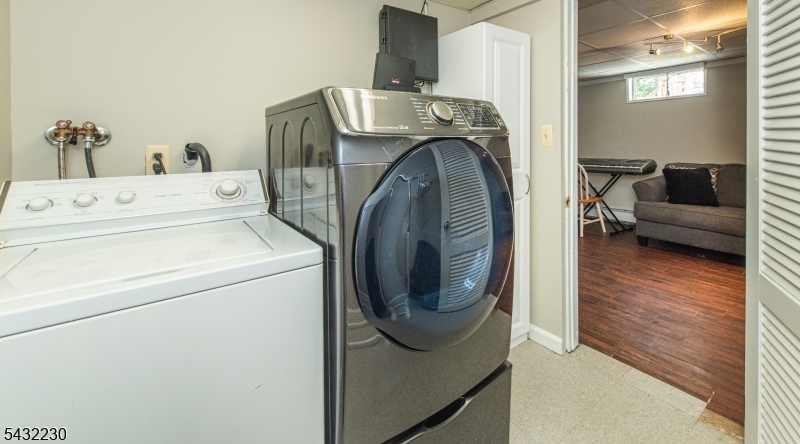 Lake Parsippany - Residential