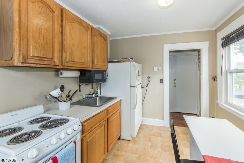 94, 96, 98 Broughton Ave - Residential Income