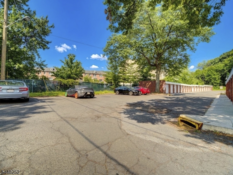 Ardleigh Park Condominiums - Residential
