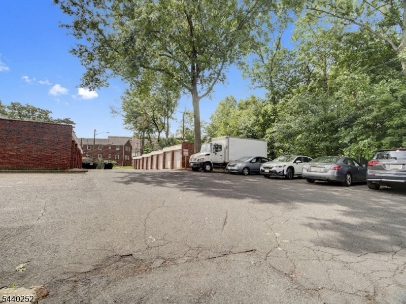 Ardleigh Park Condominiums - Residential