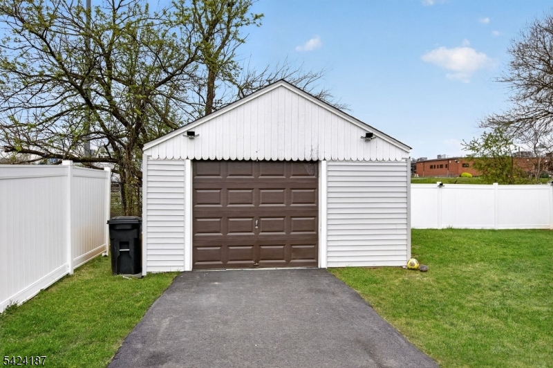 Parkway Village - Residential