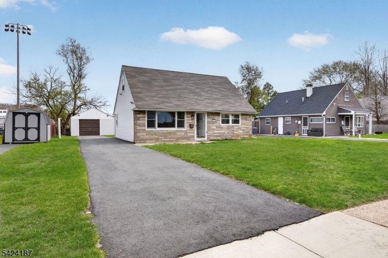 Parkway Village - Residential