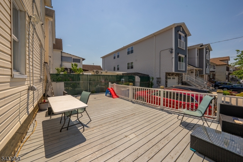 North Elizabeth - Residential Income