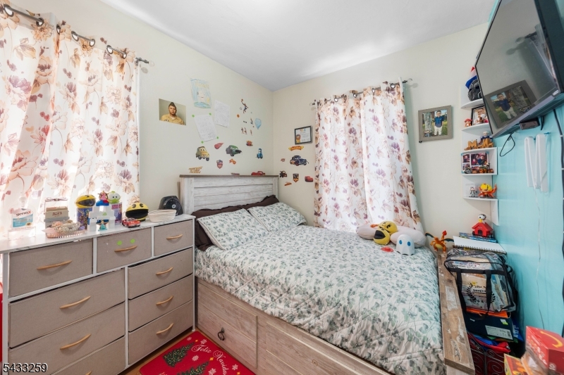 North Elizabeth - Residential Income