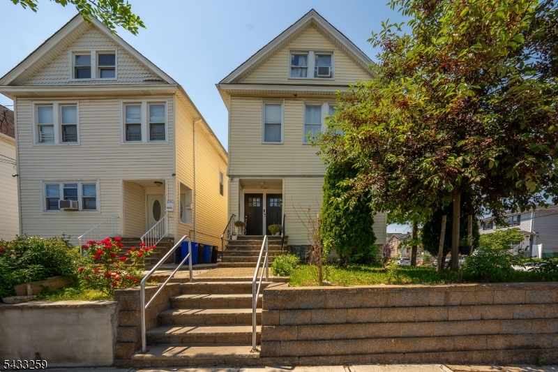 North Elizabeth - Residential Income