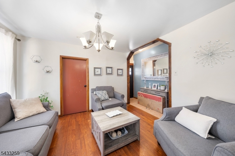 North Elizabeth - Residential Income