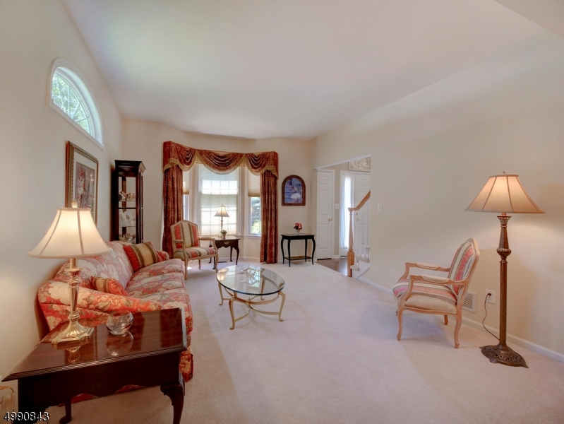 POETS PEAK - Residential